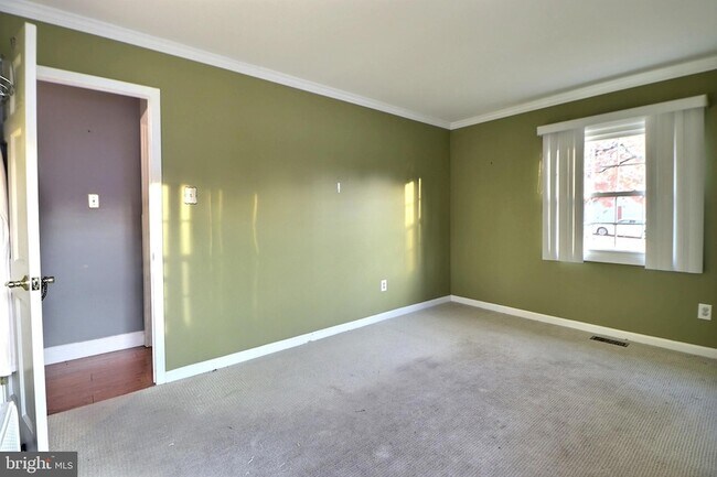 Photo - 24 Forestview Pl