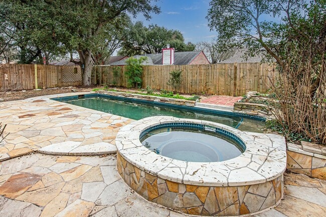 Building Photo - 20055 Fort Stanton Dr