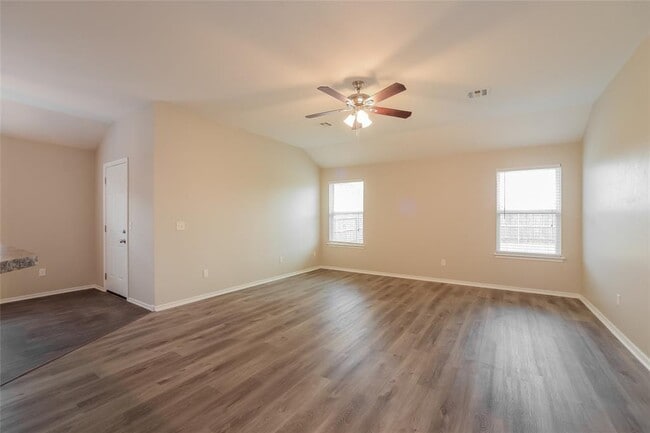 Photo - 4405 Windgate W Rd