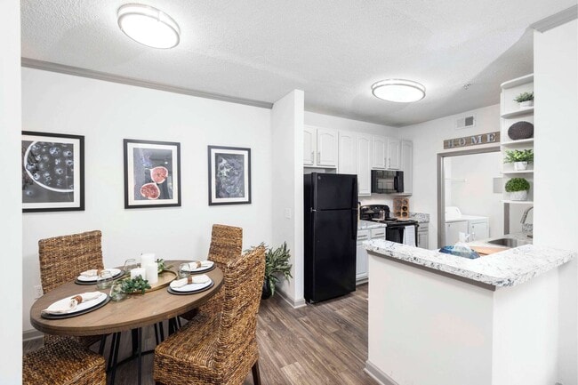 Kitchen - Palms at Chatham