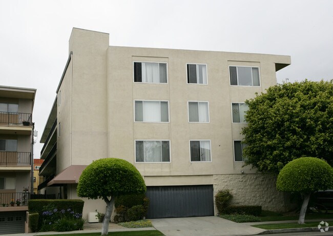 Photo - 3639 E 2nd St