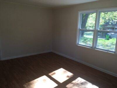 Photo - 1757 Huron Rd SE