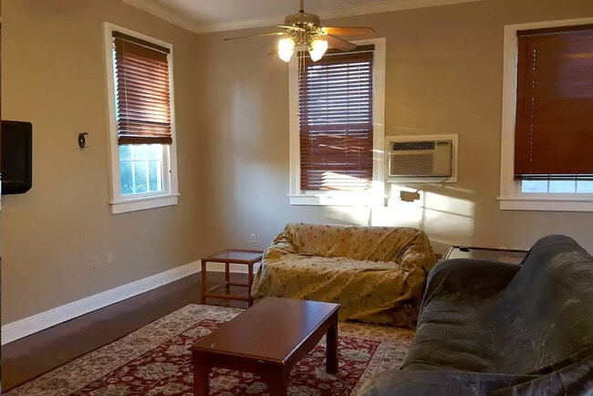 Photo - 920 Frenchmen St