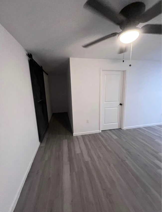 0004 Newton St