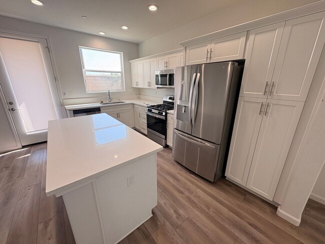 Photo - 947 W Payson Ave