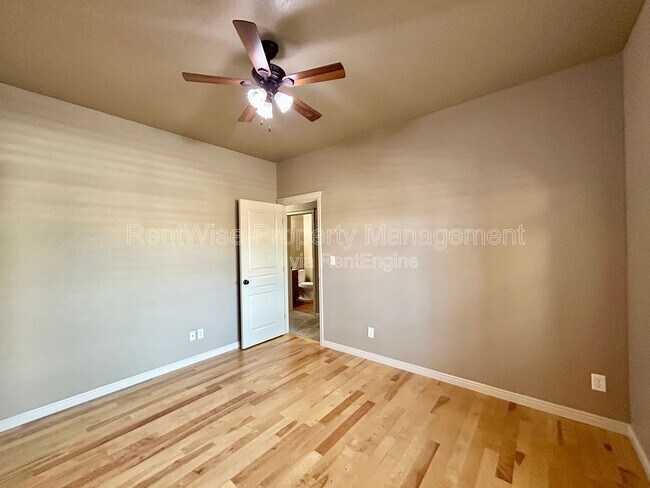 Photo - 2253 W los Flores Dr