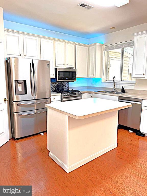 Photo - 13129 Park Crescent Cir