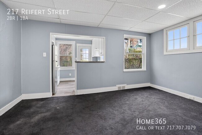 Photo - 217 Reifert St