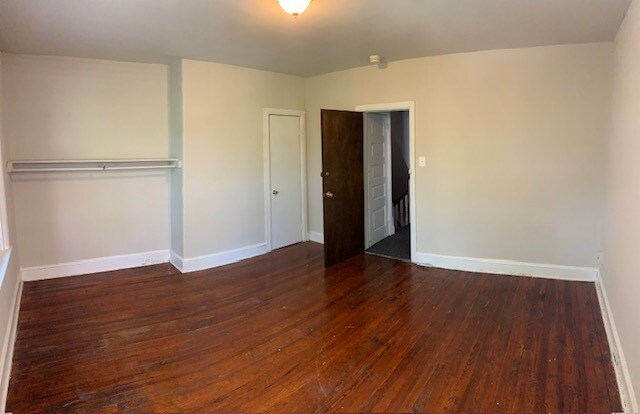 Photo - 332 S 43rd St