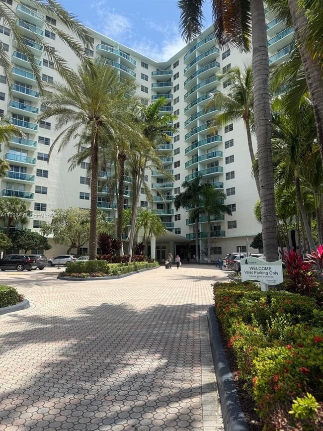 Photo - 3801 S Ocean Dr Unit 4P