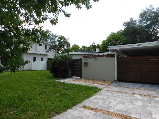 Photo - 2252 Howard Dr