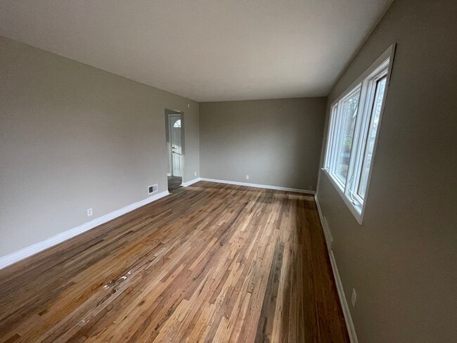 Photo - 3510 S 87th Ave