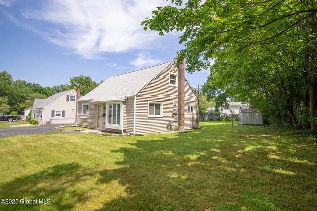 Photo - 1 Charles Rd