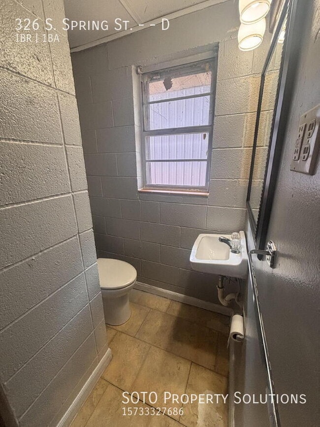 Photo - 326 S Spring St Unit D