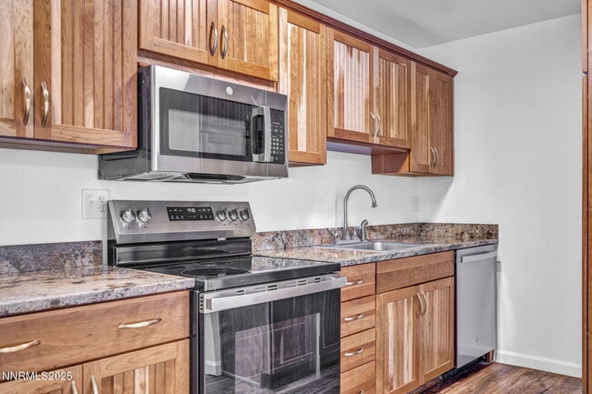 Photo - 1640 York Wy