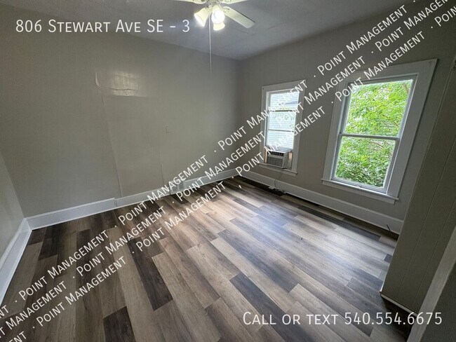 Photo - 806 Stewart Ave SE Unit 3