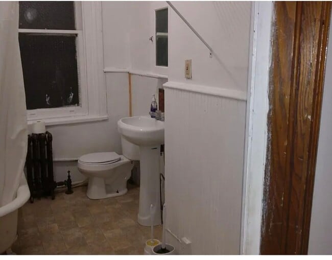 Bathroom with clawfoot tub - 5110 Wayne Ave Unit 3rd Fl