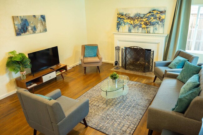 Photo - 240 E Hedding St Unit ID1364158P