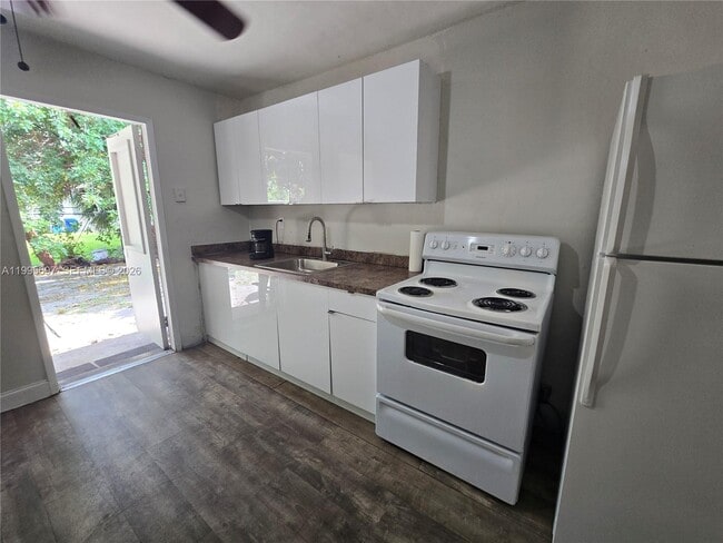 Photo - 1413 NW 3rd St