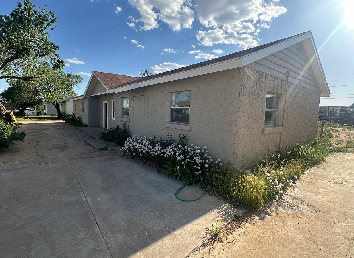 Spacious 4 Bed, 2 Bath Home in Lubbock, TX - Spacious 4 Bed, 2 Bath Home in Lubbock, TX