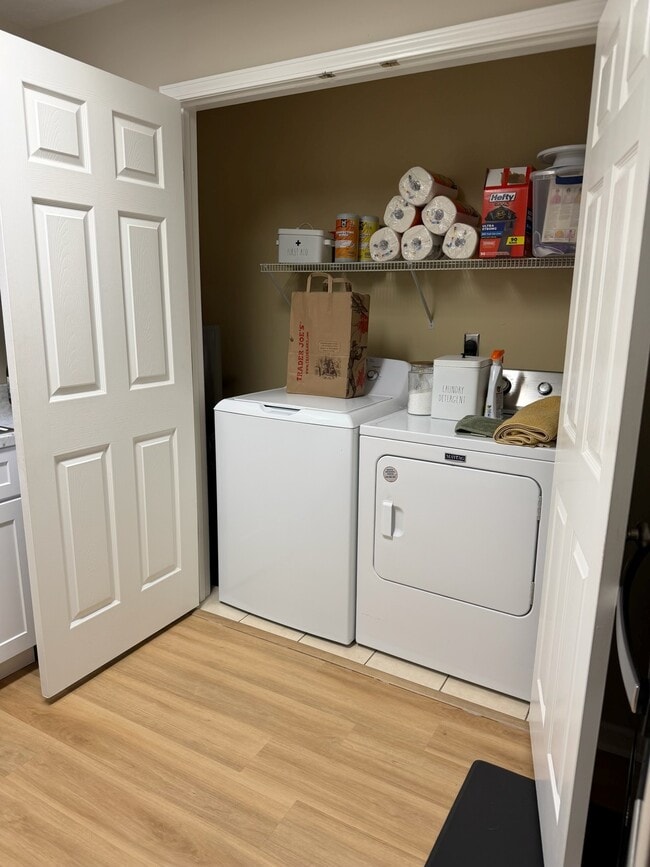 Photo - 122 Fuller Rd Unidad 122 Fuller Road