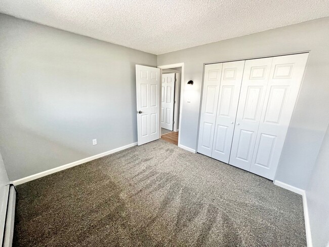 Photo - Myers Court Unit Myers3306 307