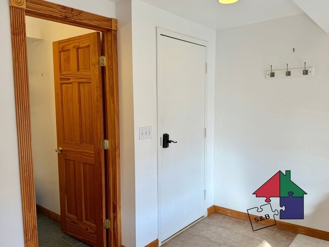 Photo - 112 Main St Unidad 7