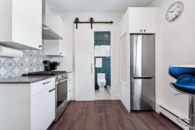 3486 S Broadway St.-HM/BH - 3486 S Broadway St.-HM/BH Unit B
