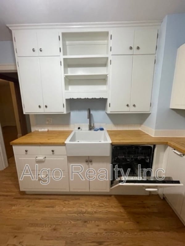 Photo - 1475 Albert St N