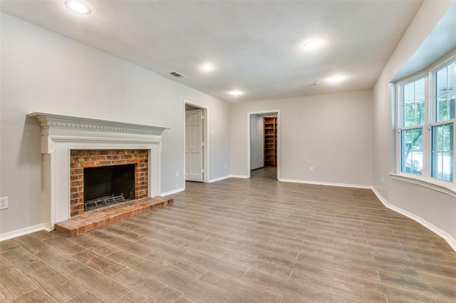 Photo - 2711 Lincoln Dr