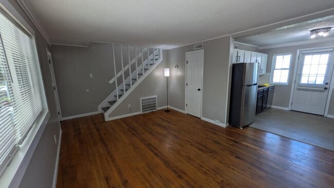 Photo - 121 Nesper Rd