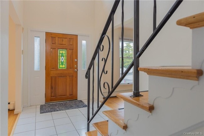 Photo - 30 Cassilis Ave