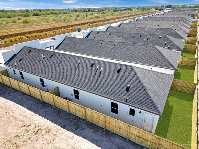 Photo - 26 Hilltop S Ave Unit 2