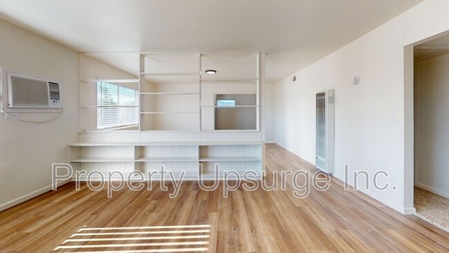 Photo - 415 Lake Blvd