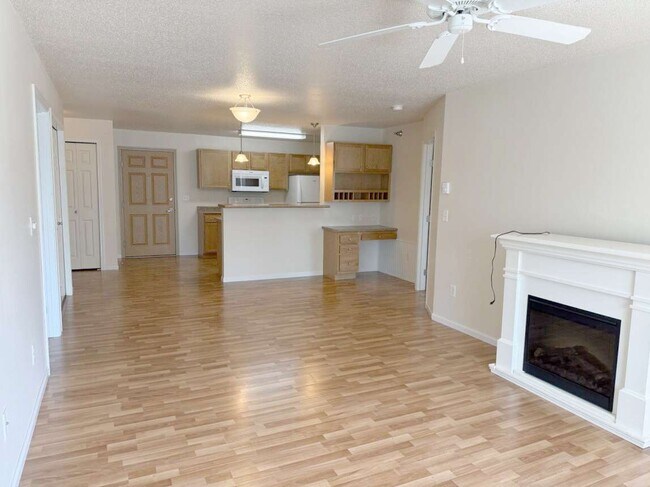 Building Photo - Maple Creek Apartments