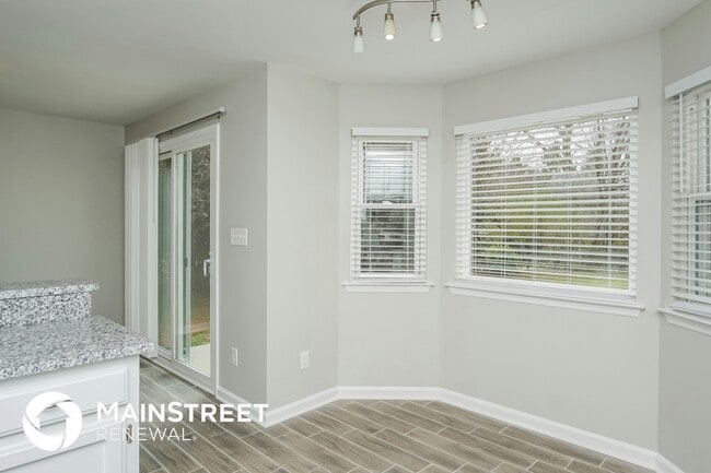 Photo - 13331 Scott Ln