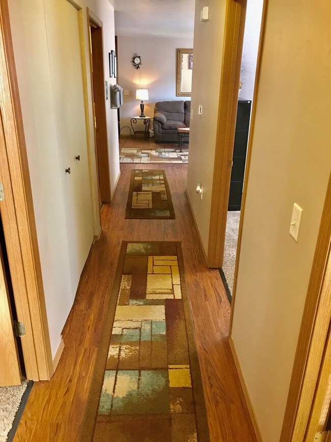 PELICAN RIVER ESTATES Apartments Rhinelander, WI