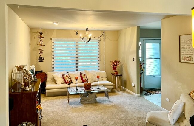 Photo - 213 Stanyon Ln