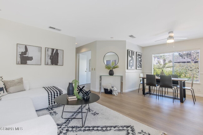 Building Photo - 501 Via Colinas Rental