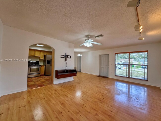 Photo - 11730 NW 33rd St