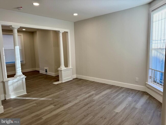 Photo - 6308 N Lambert St