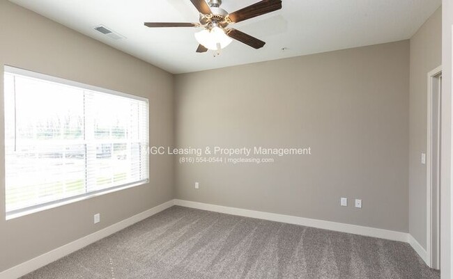 Photo - 1 Bedroom Luxury Apartment in the Northland of KCMO