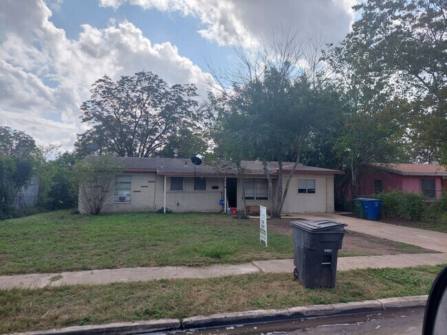 3 br, 2 bath House - 438 Saipan Pl - 3 br, 2 bath House - 438 Saipan Pl