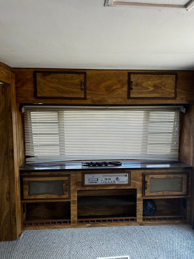 Photo - 1120 N Justice Dr Unidad 9