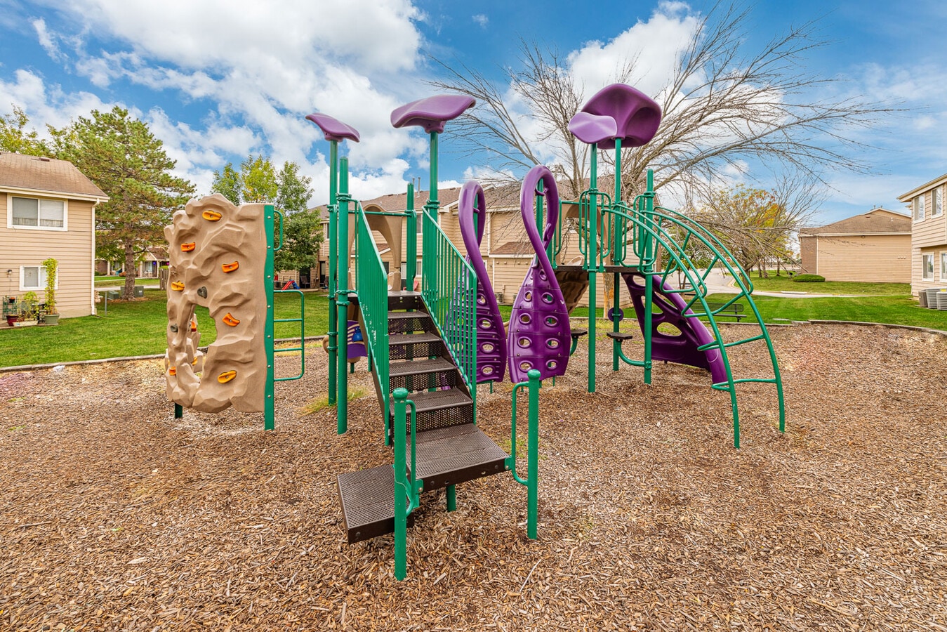 Photo - Clarion Park Apartments