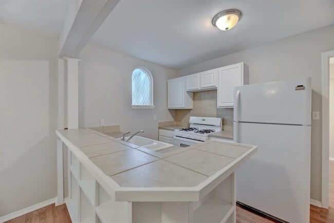 Photo - 2712 Whitis Ave