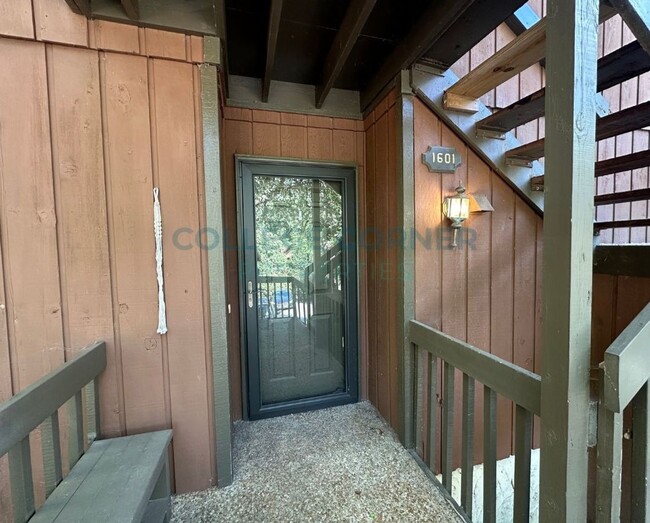 Building Photo - 1601 Aspen Way