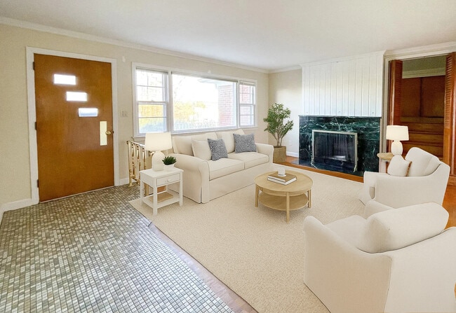 Photo - 15 Columbia Tpke