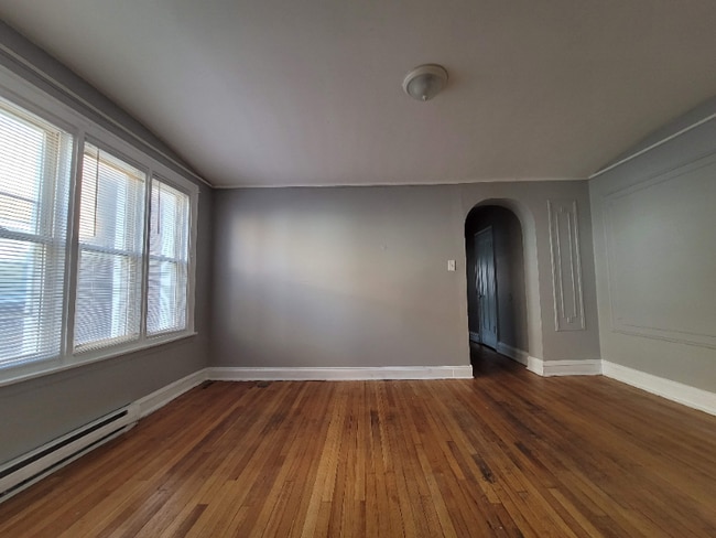 Photo - 8346 S Maryland Ave