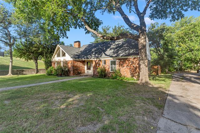 Photo - 508 Whittle Way